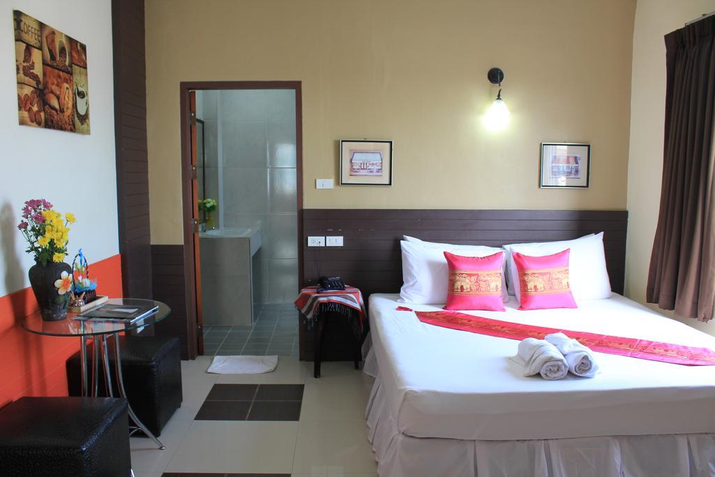 Mook Anda Hotel Phuket Eksteriør billede
