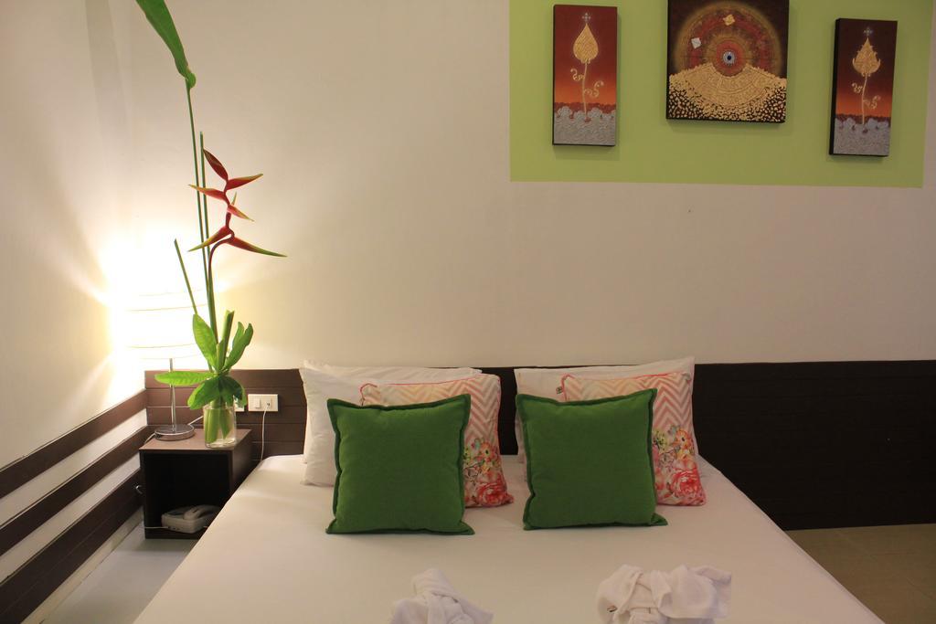 Mook Anda Hotel Phuket Eksteriør billede