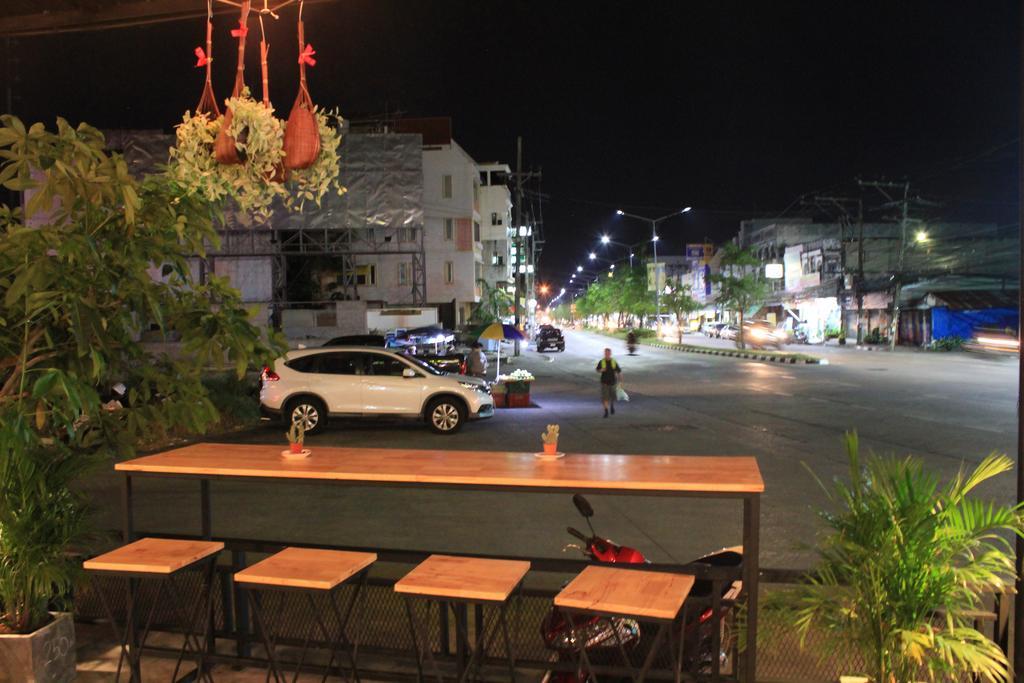 Mook Anda Hotel Phuket Eksteriør billede